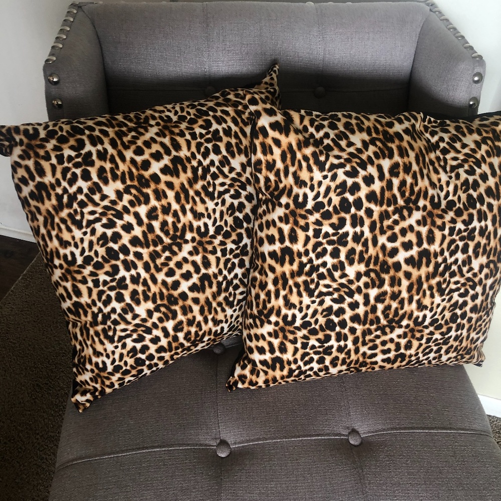 VS PINK Pillow - NEVER USED - TWO SIDED - Picture 3 of 4
